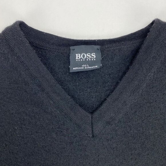 HUGO BOSS 100% V- Neck Black Merinos Extrafine Wool Sweater - Picture 3 of 7
